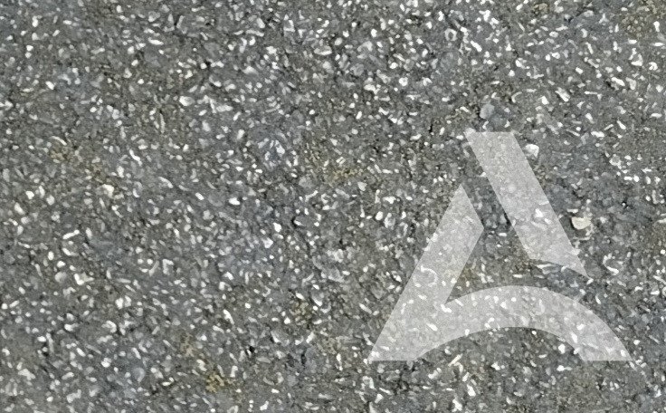 Aire de jeux enfants sale, à décaper