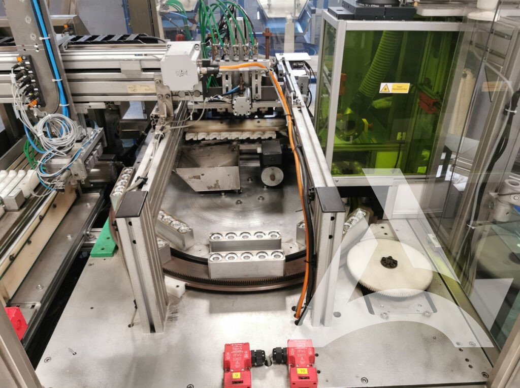 Nettoyage d'une machine d'assemblage