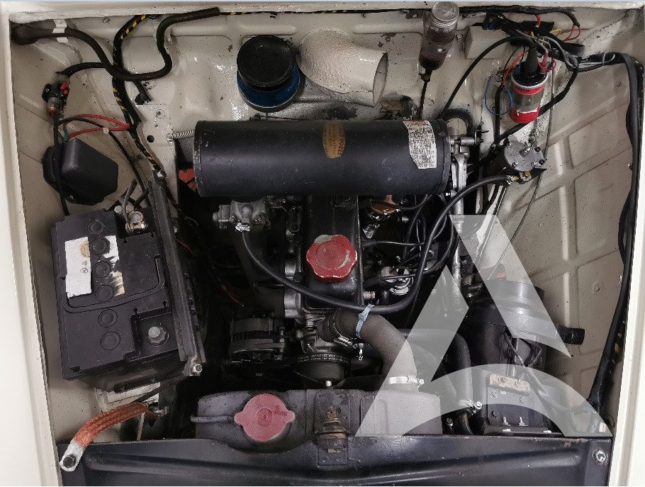 Moteur de Simca Aronde propre