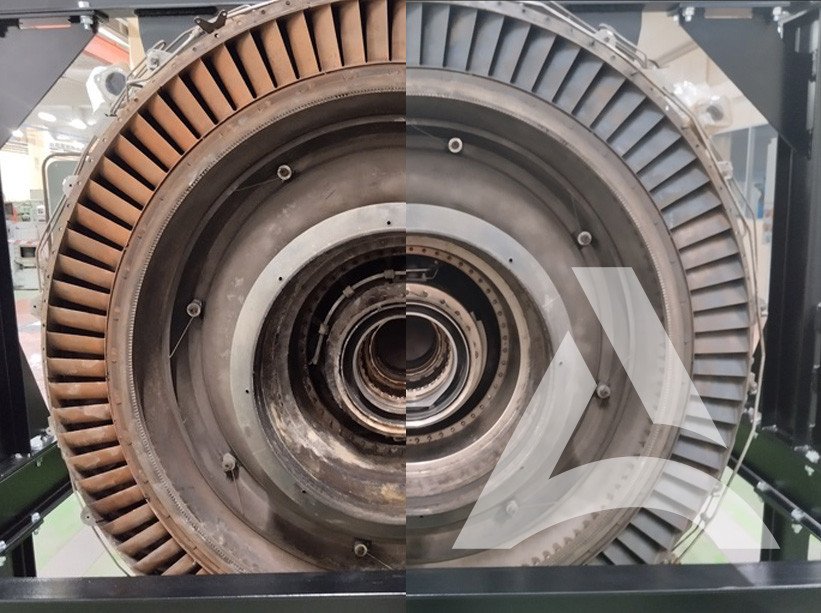 Avant après d'un nettoyage d'une turbine à hélice rouillée