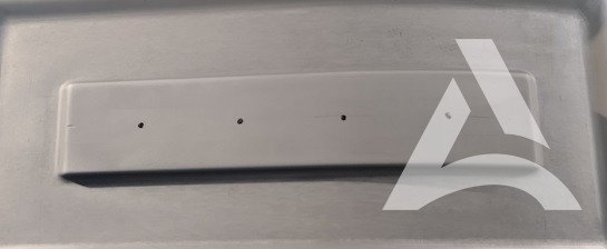 Moule en acier avec reliefs encrassé par STOPOFF et RESINE - APRES