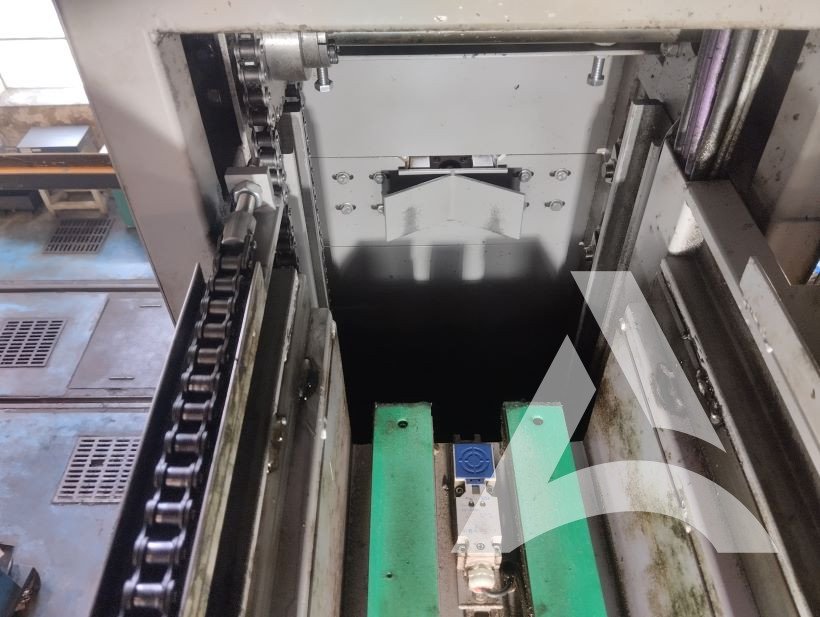 Nettoyage d'un tapis de guidage encrassé par la graisse