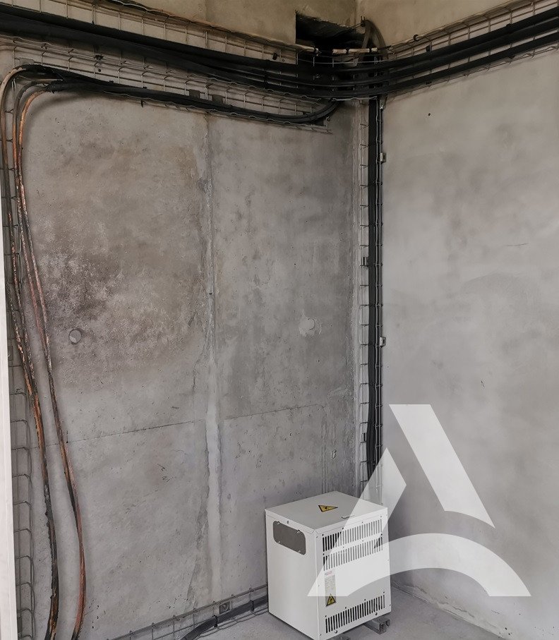 Photo après Nettoyage d'une Cabine Haute Tension dans un angle