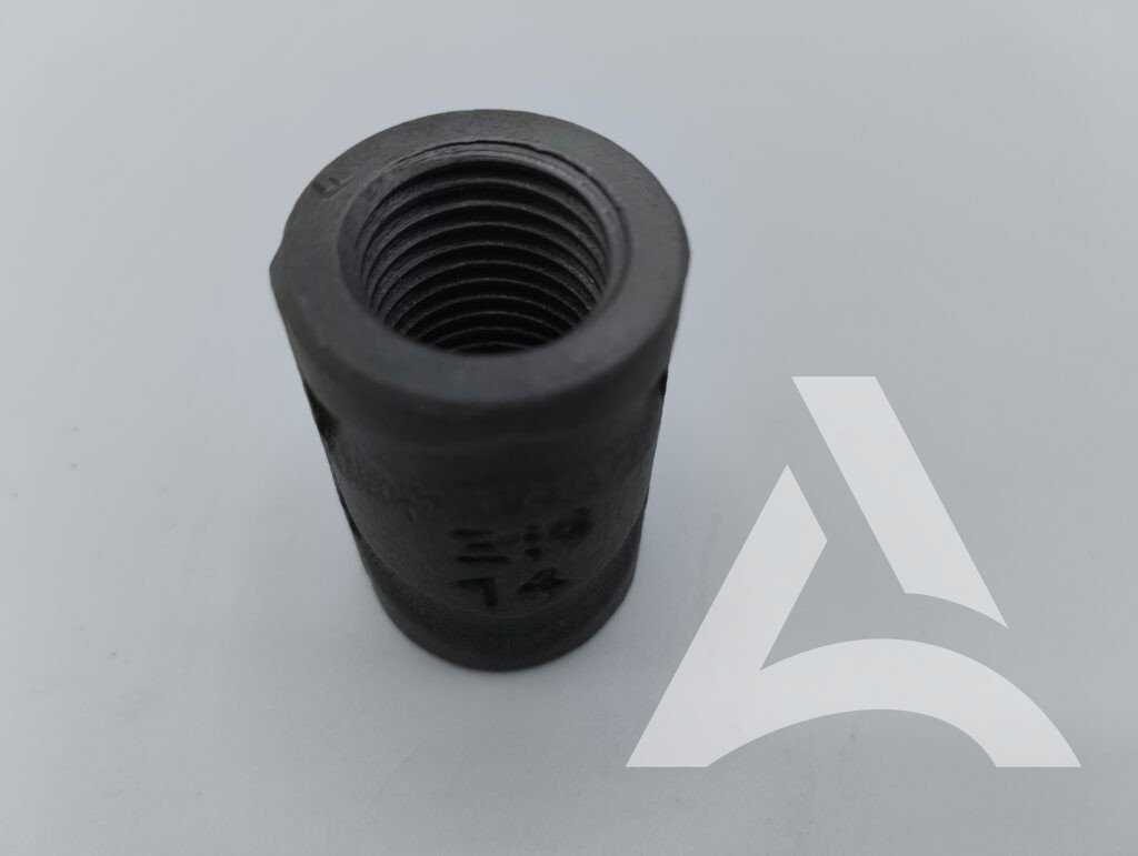 Coupleur hérisson nettoyé sans rouille avec filetage interne restauré